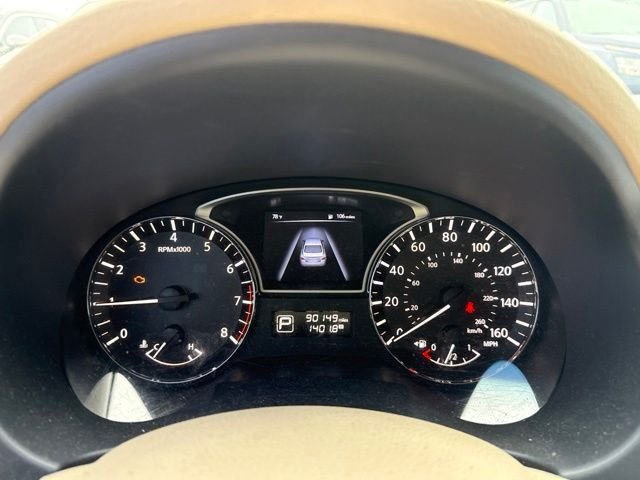 Used 2015 White Nissan 2.5 SL image 34