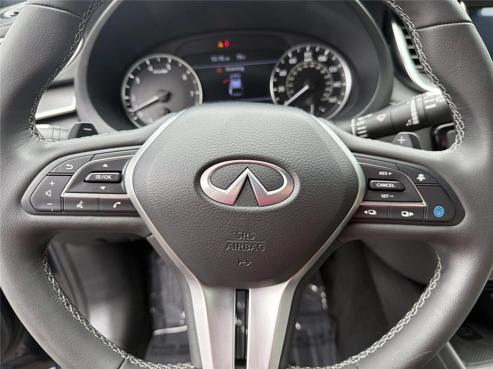 Certified Used 2025 Hermosa Blue INFINITI LUXE image 19