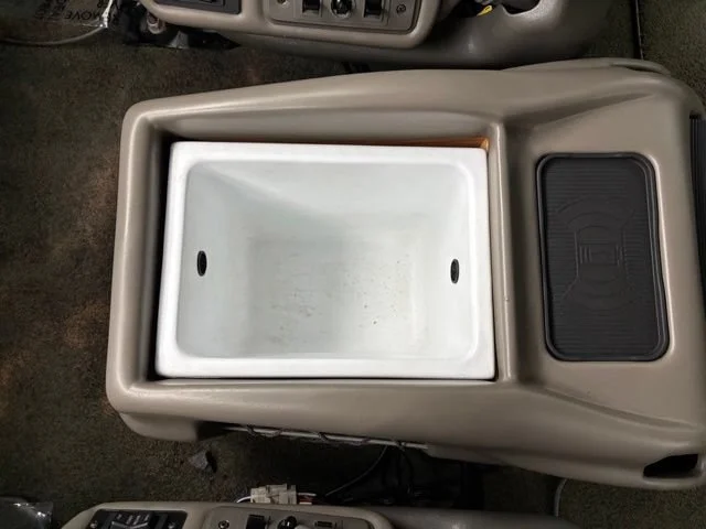 Used 2019 All normally body colored non-sheet metal parts will be flat Black. GMC CARGO image 39