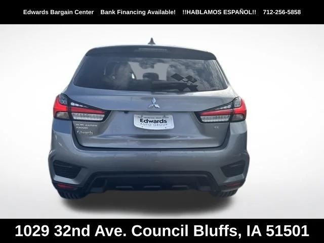 Used 2022 Gray Mitsubishi 2.0 SE image 6
