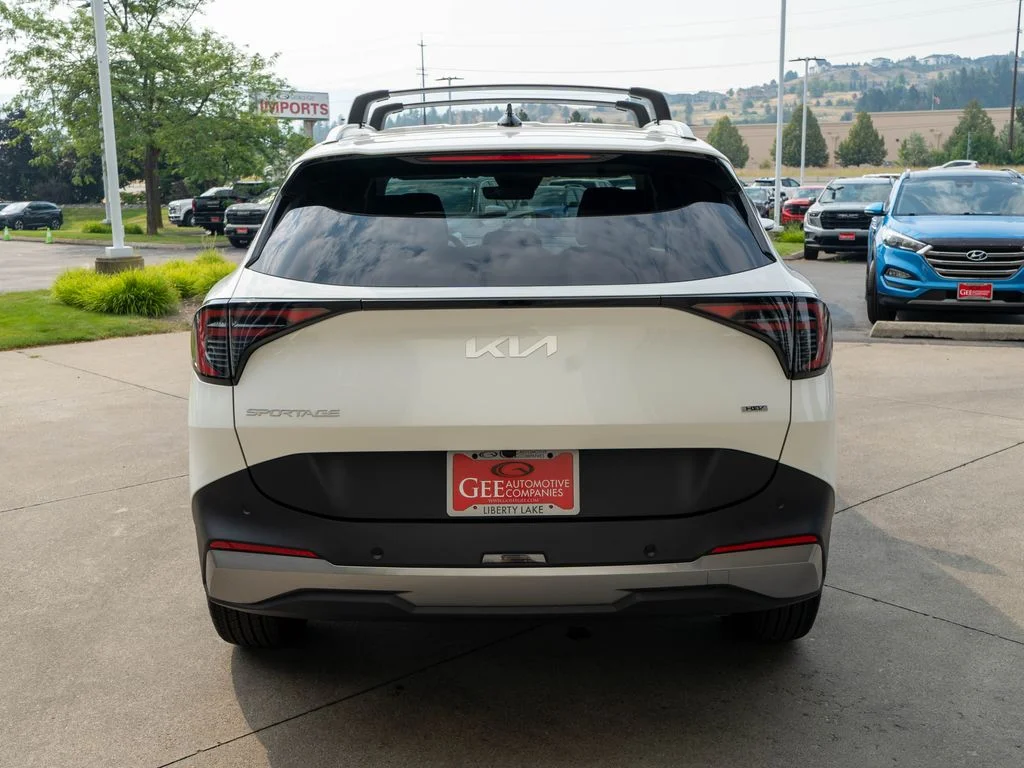 New 2026 Snow White Pearl Kia EX image 6
