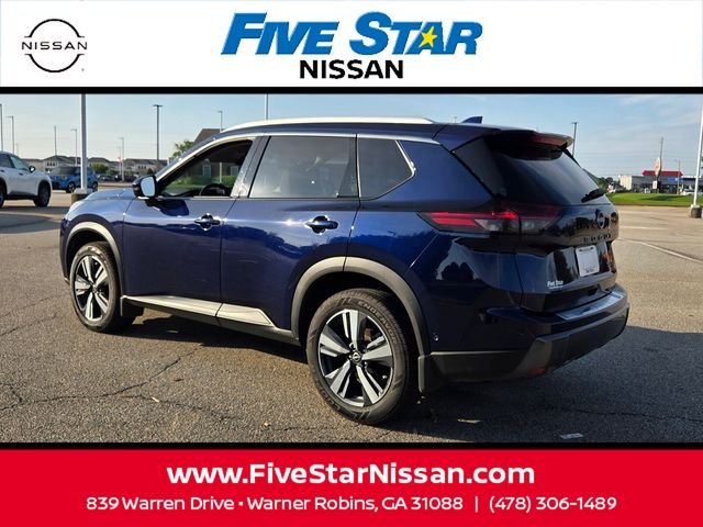 Used 2024 Blue Nissan SL image 9