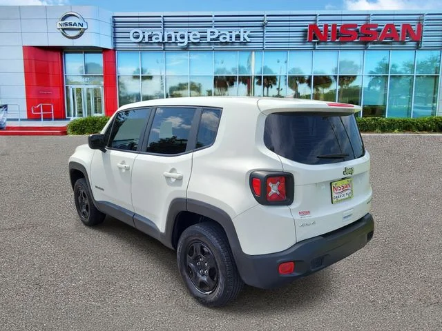 Used 2022 White Jeep Sport image 3