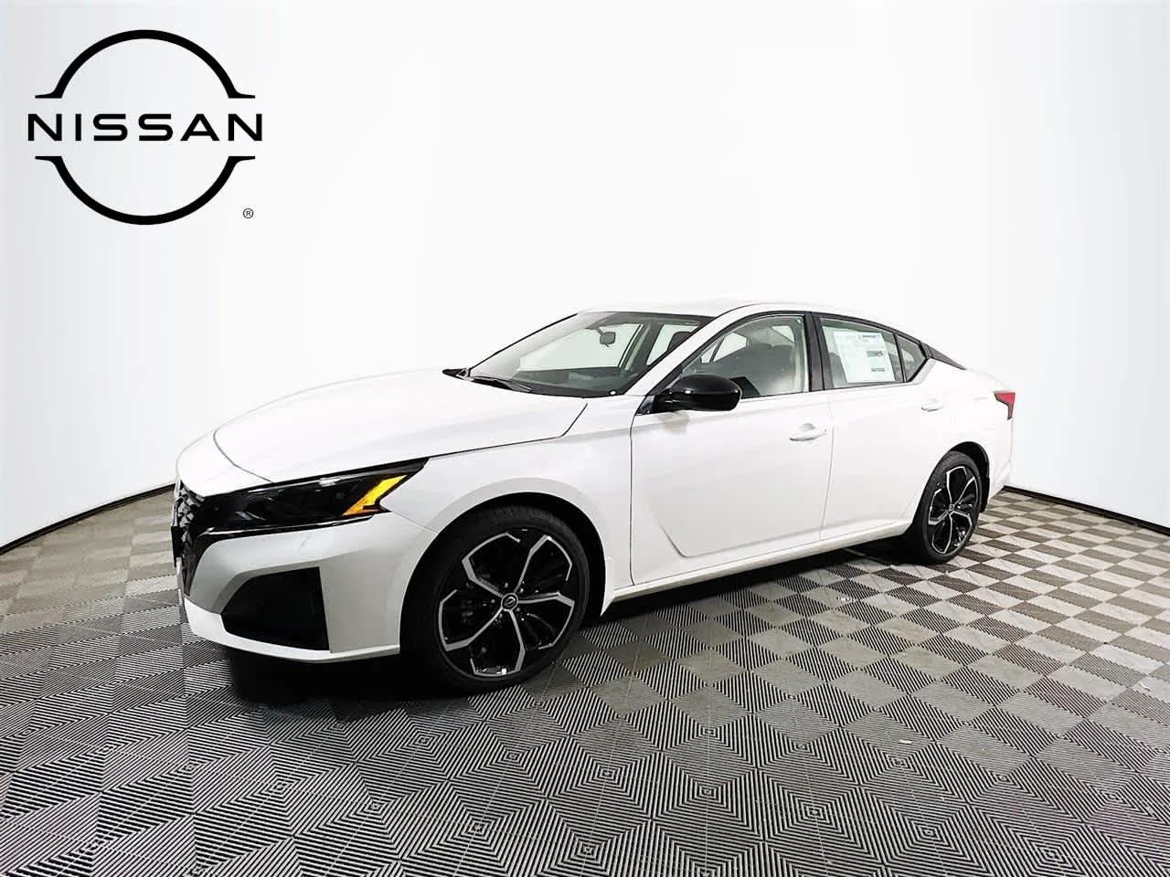 2025 Nissan Altima 2.5 SR AWD's photo