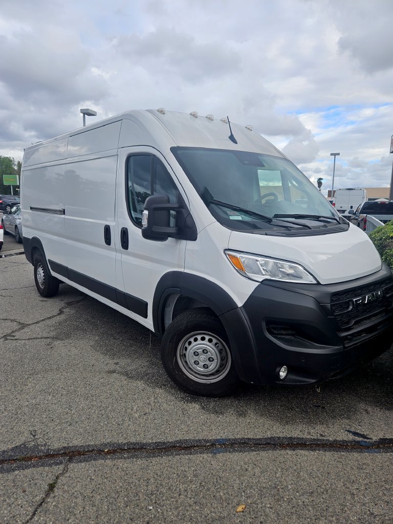 Used 2025 White Ram High Roof image 1