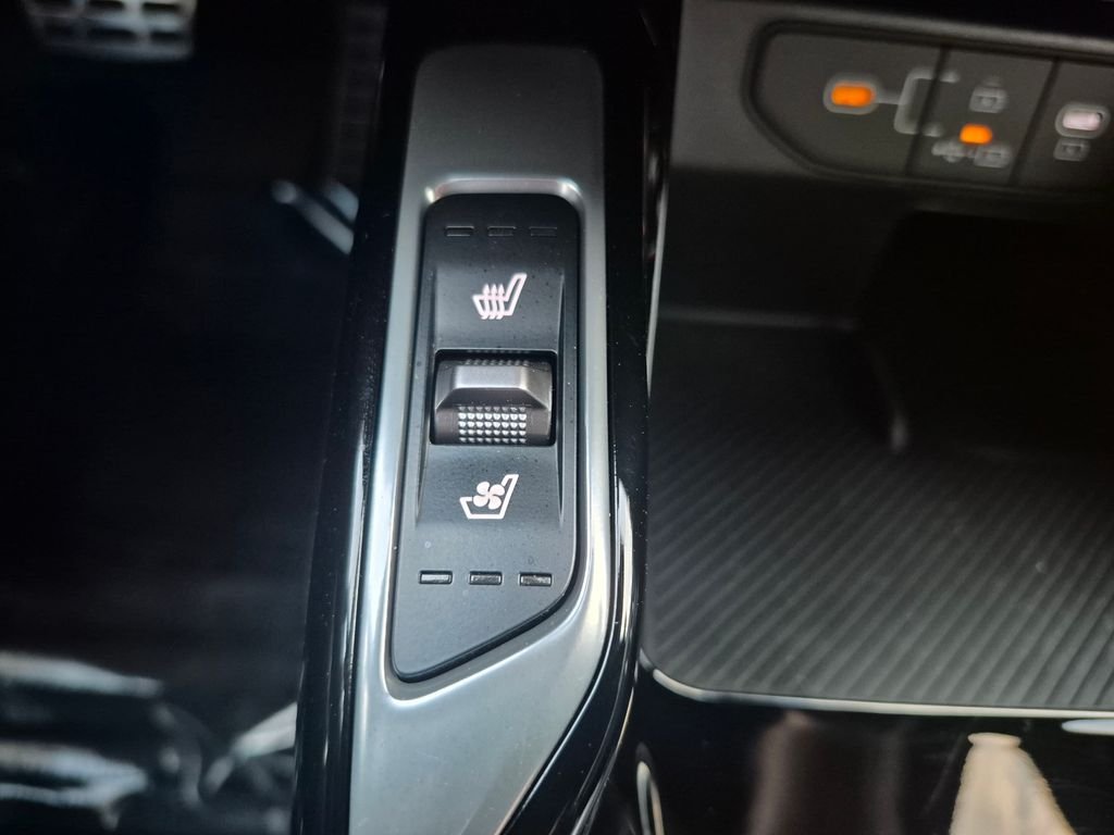 Used 2025 Blue Kia SX Prestige image 22