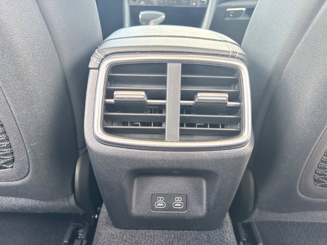 2026 GENESIS G70 Standard - Photo 15