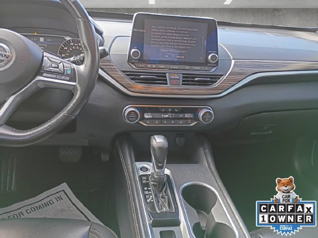 Used 2019 White Nissan 2.5 Platinum image 3