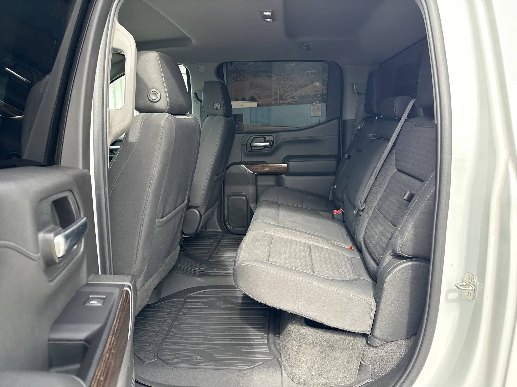 Used 2020 SUMMIT WHITE GMC Elevation image 14