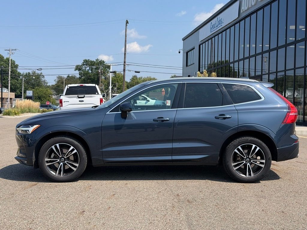 Used 2021 Blue Volvo T5 Momentum image 2