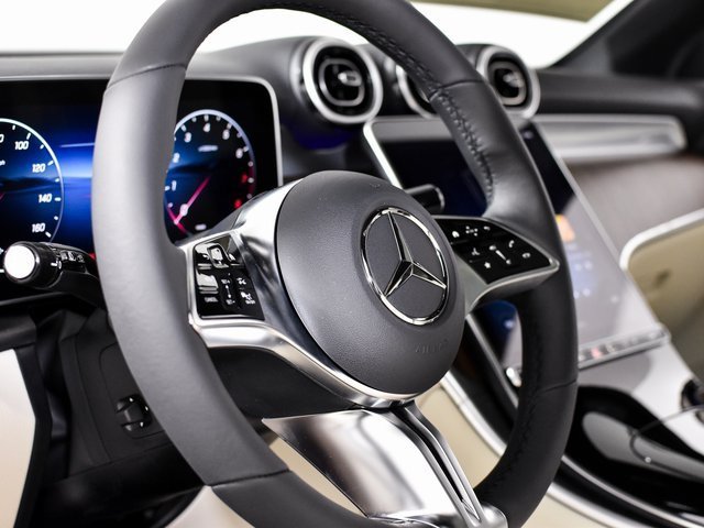 New 2026 MANUFAKTUR Patagonia Red Metallic Mercedes-Benz GLC 300 image 57