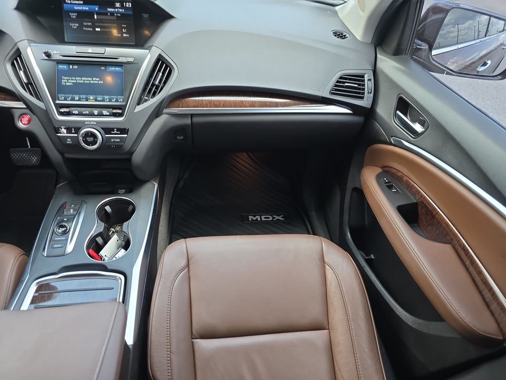 Used 2019  Acura 3.5L image 16