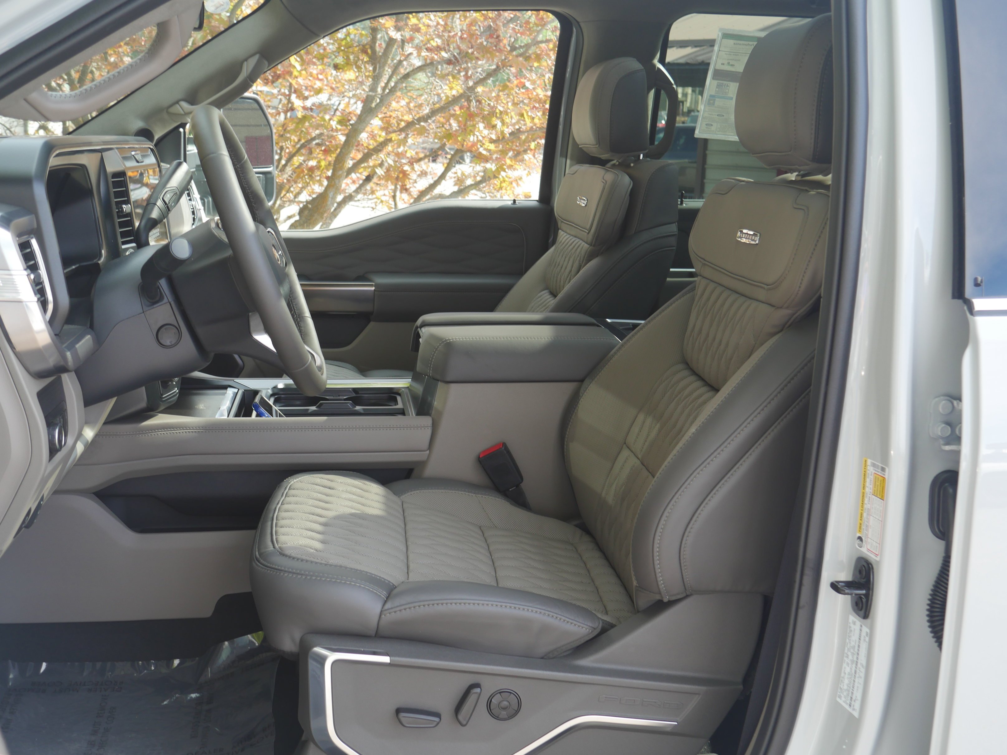 New 2026 Avalanche Ford F-350® Platinum® image 3
