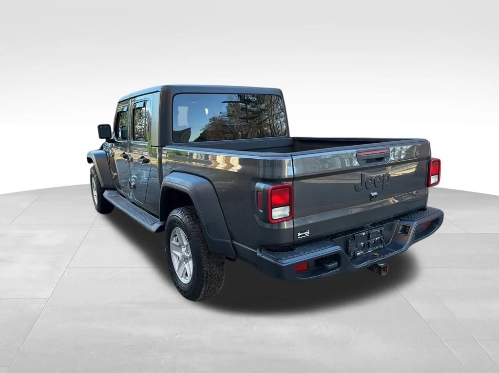 Used 2020 Gray Jeep Sport image 3