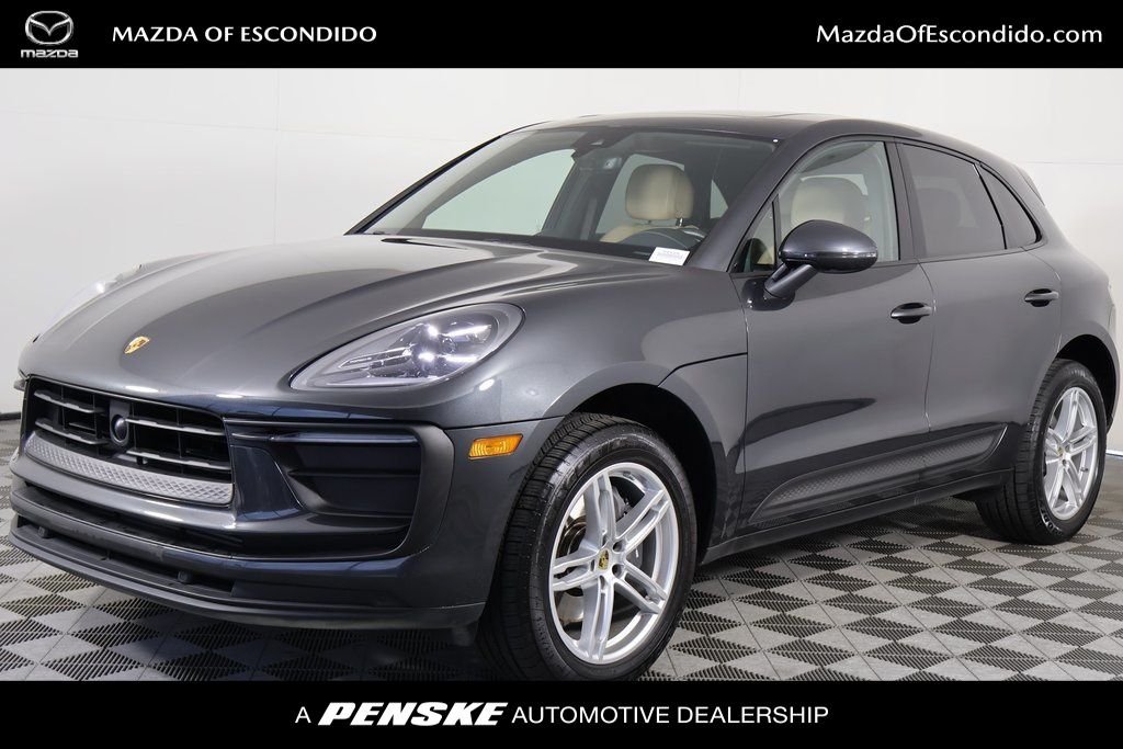 2024 Porsche Macan -'s photo