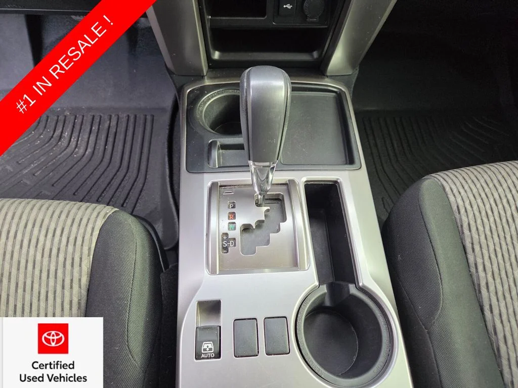 Used 2023 White Toyota SR5 image 28