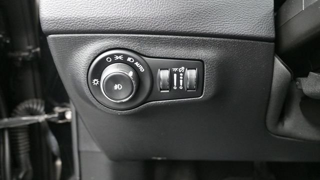 Used 2018 Black Jeep Limited image 23
