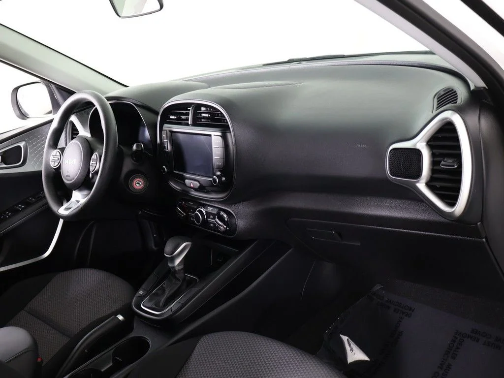 Used 2024 White Kia LX image 26