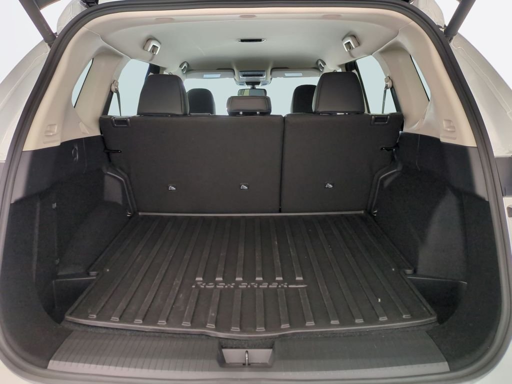 Used 2026 White Nissan Rock Creek image 23