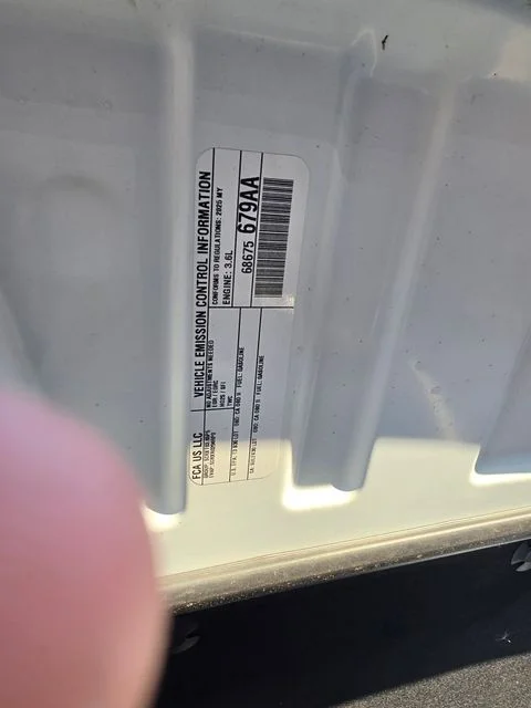 Used 2025 White Jeep Limited image 24