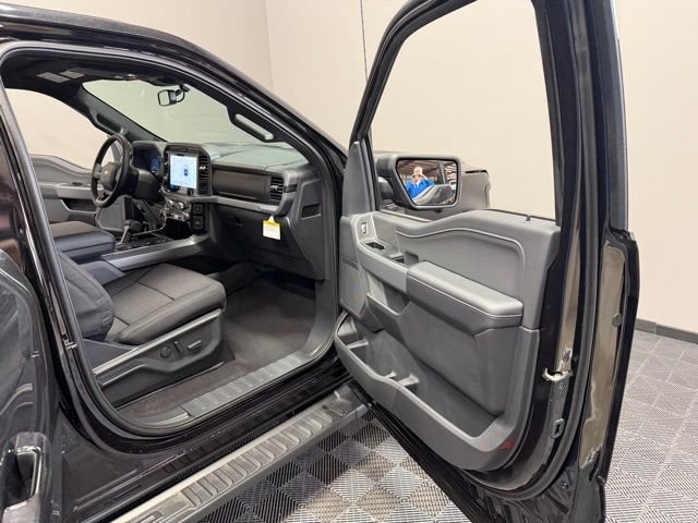 New 2026 Agate Black Metallic Ford XLT image 20