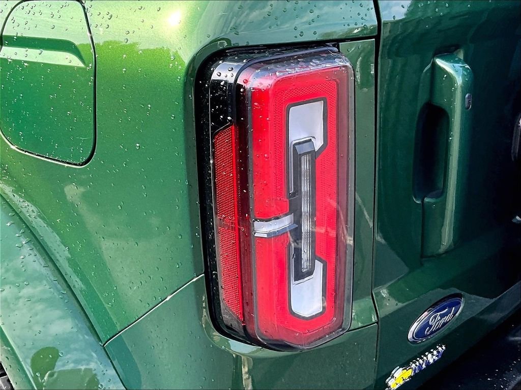 Used 2025 Green Ford Outer Banks image 34