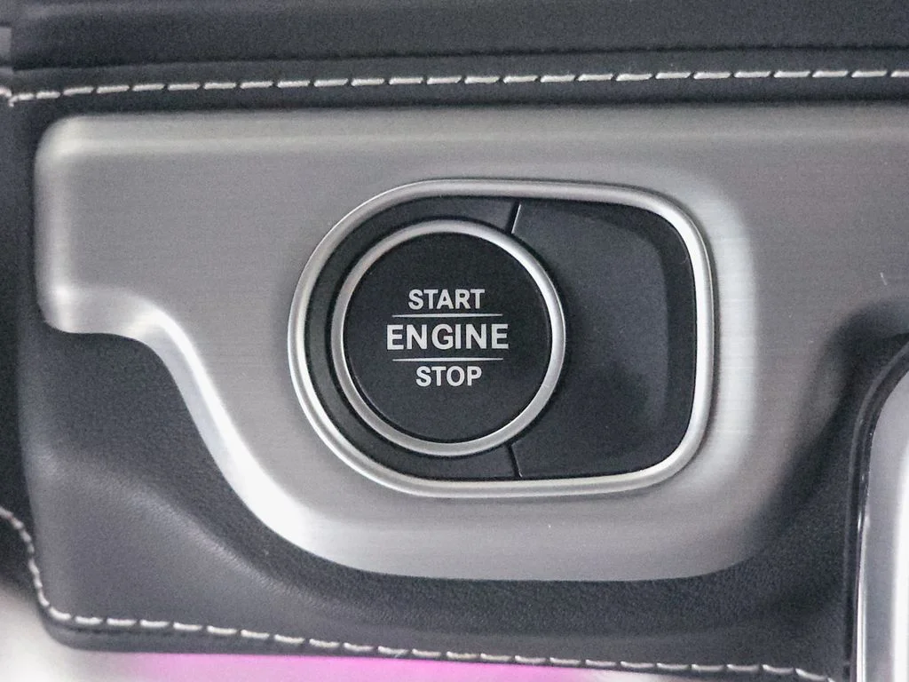 Certified Used 2024 MANUFAKTUR Platinum Magno Mercedes-Benz G 63 AMG® image 15