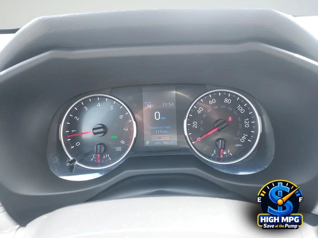 Used 2021 Gray Toyota XLE Premium image 24