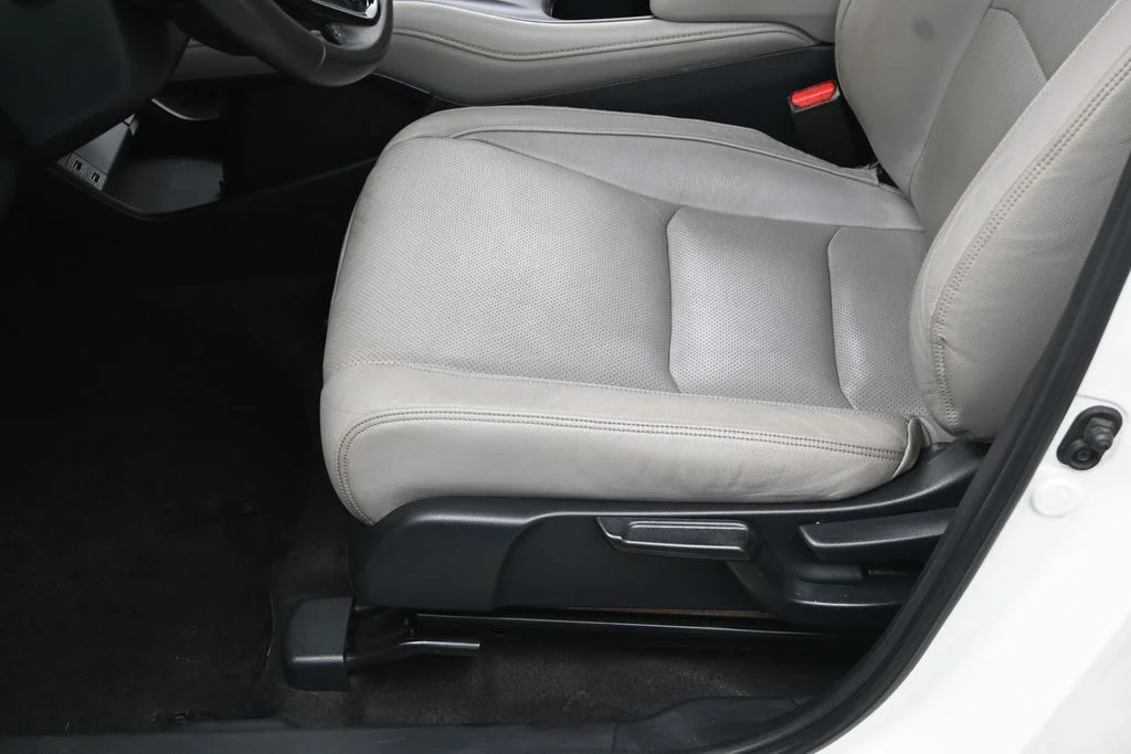 Used 2021  Honda EX-L image 13