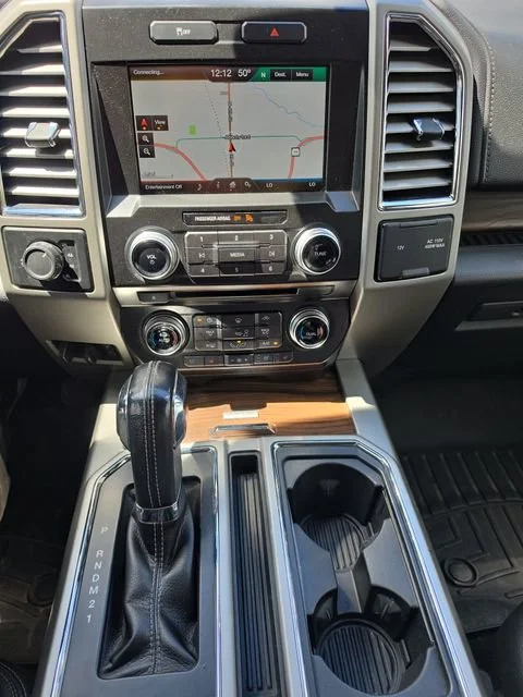 Used 2015 Gray Ford LARIAT image 30