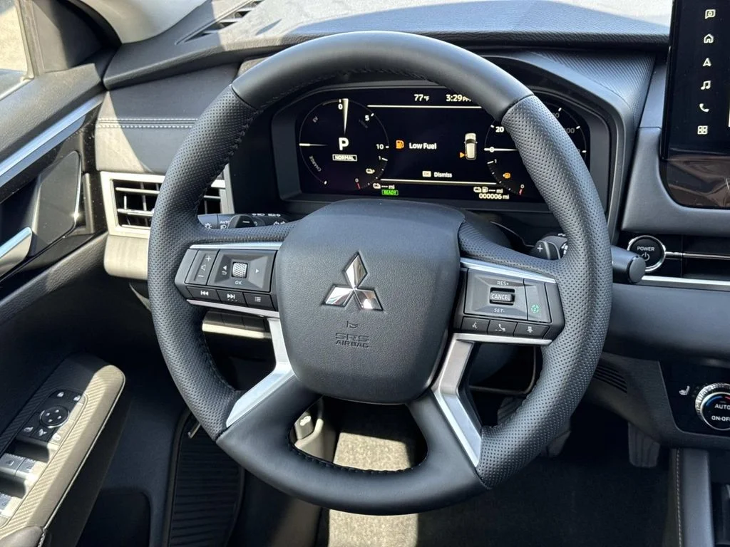 New 2026 Red Diamond Mitsubishi SE image 10