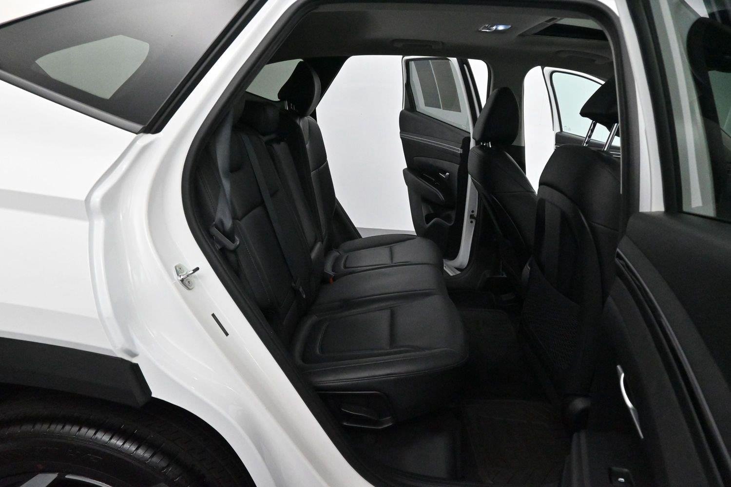 Used 2023 Serenity White Pearl Hyundai SEL image 32
