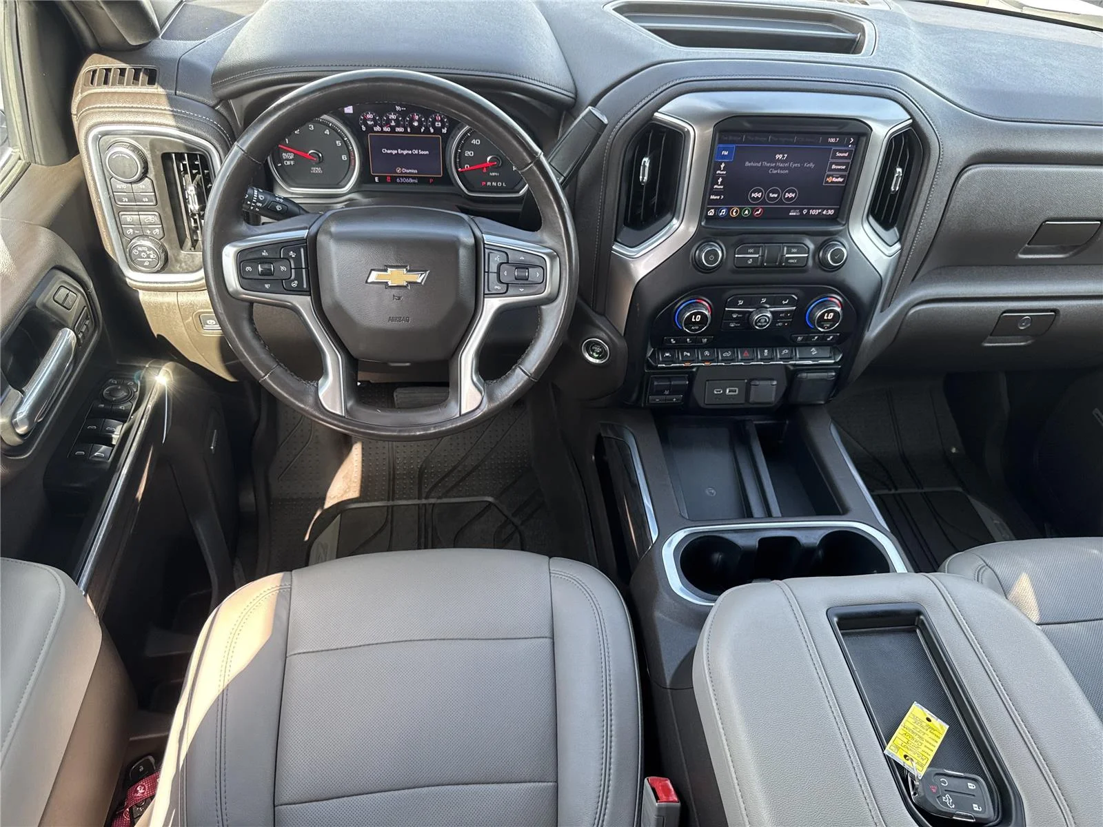 Used 2019 IRIDESCENT PEARL TRICOAT Chevrolet LTZ image 14