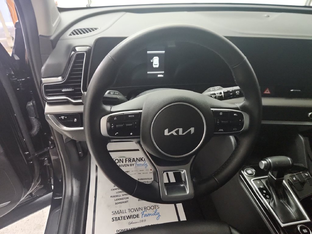 Used 2025 Black Kia EX image 20