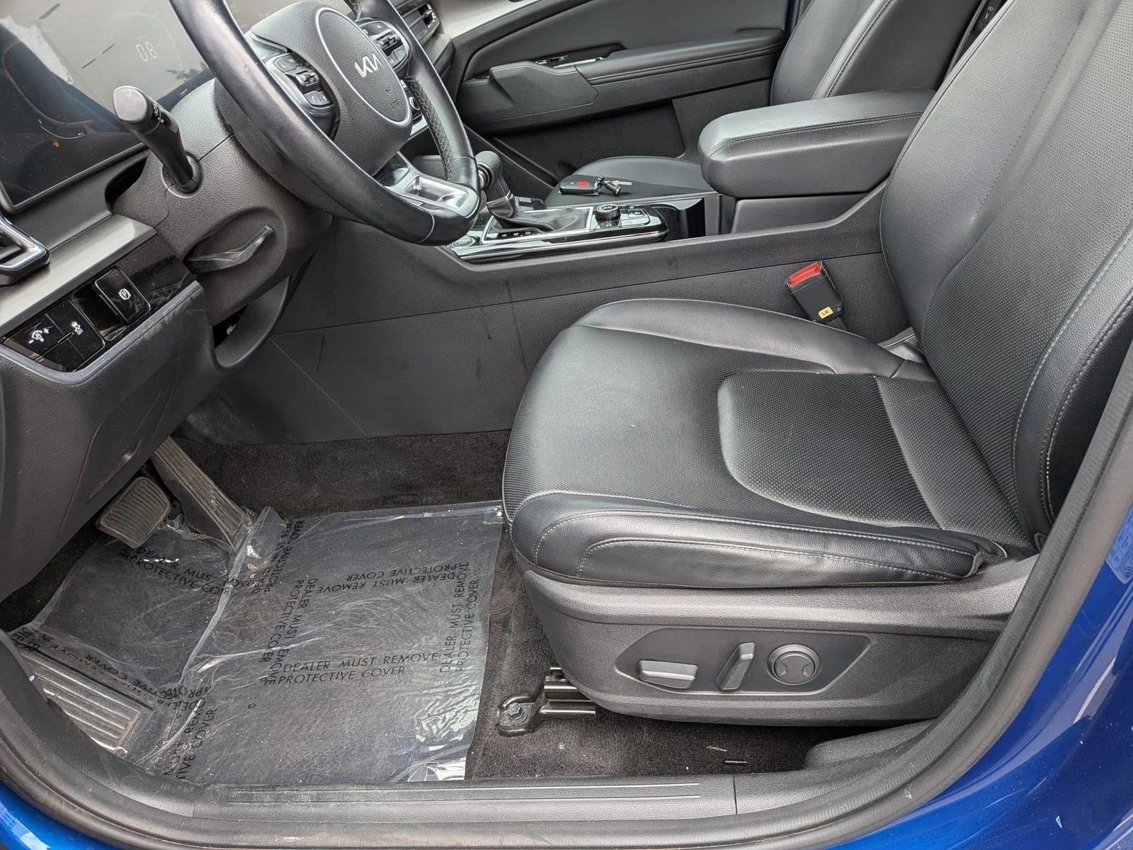 Used 2023 Sapphire Blue Kia EX image 14