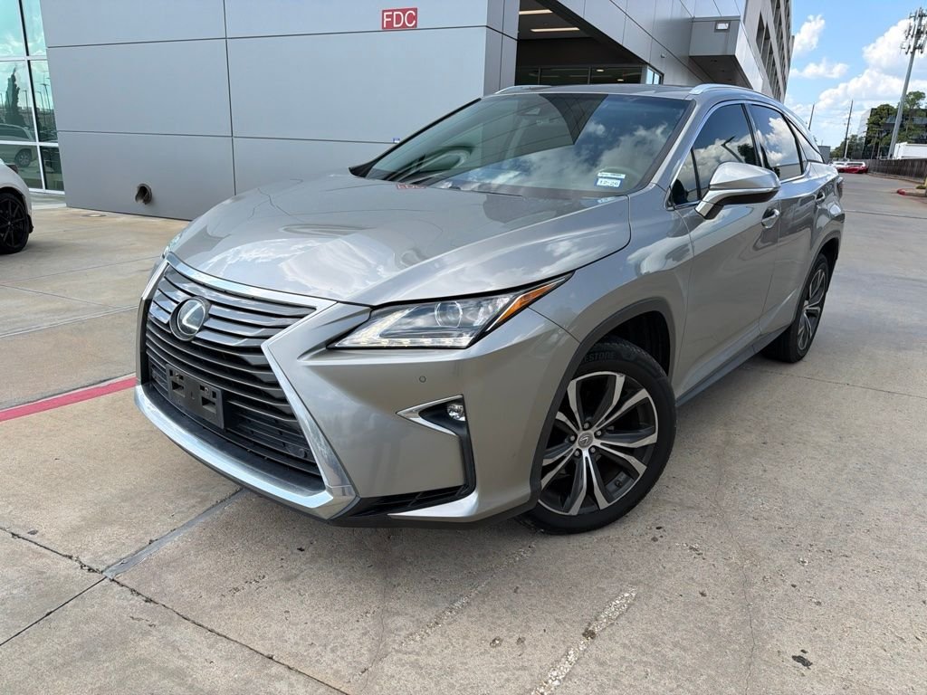 Used 2017  Lexus  image 1