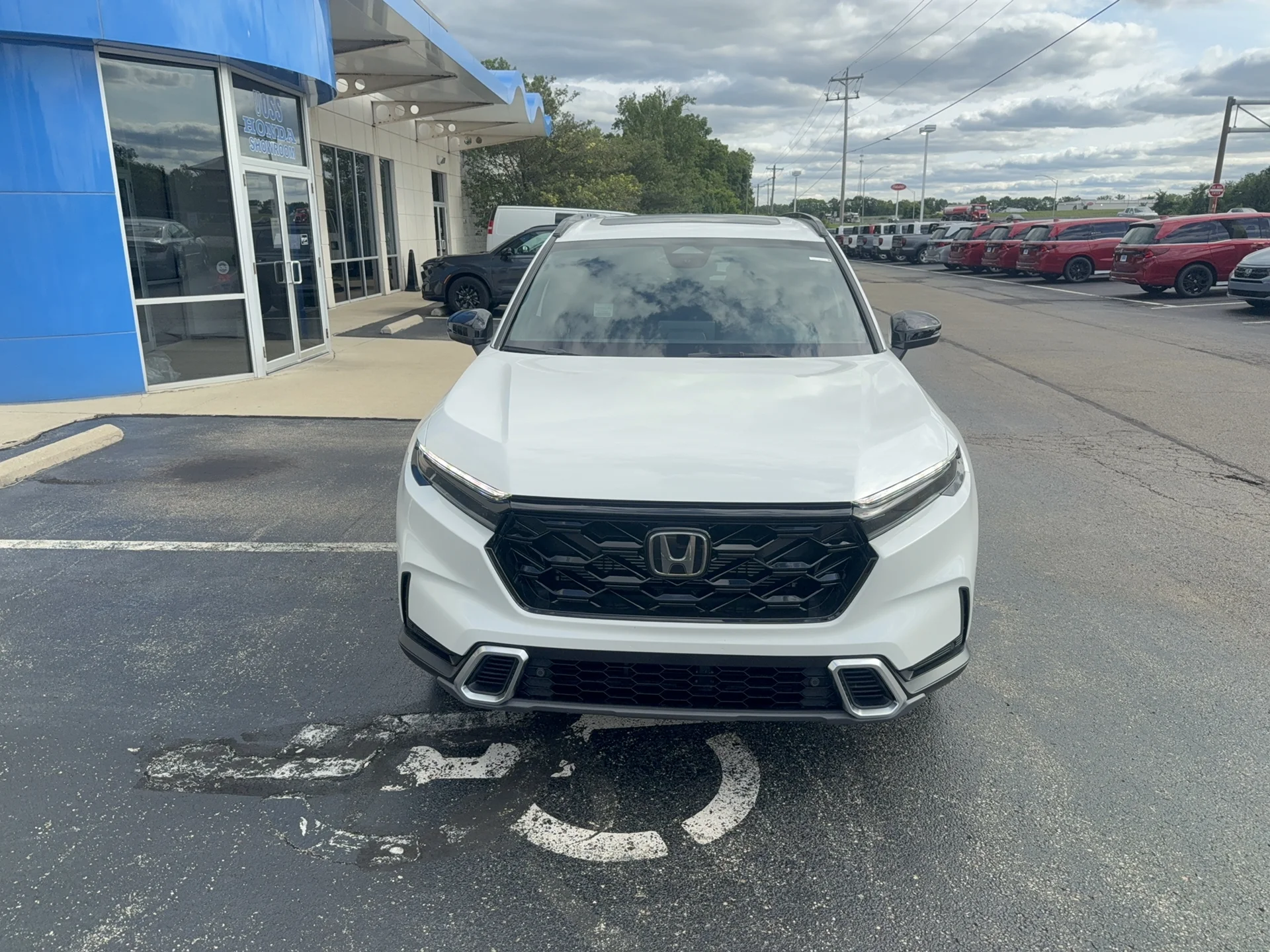 New 2026 Platinum White Pearl Honda Sport Touring image 2