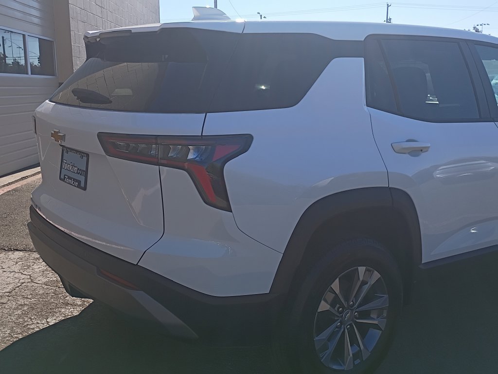 Used 2026 White Chevrolet LT image 5