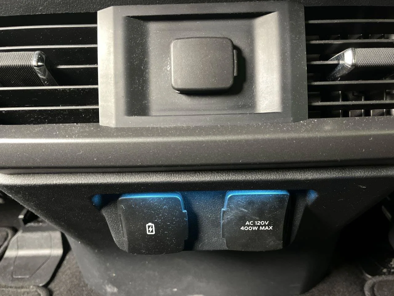 Used 2024 Black Ford XLT image 15