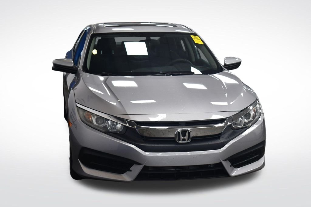 Certified Used 2018 Lunar Silver Metallic Honda EX image 3