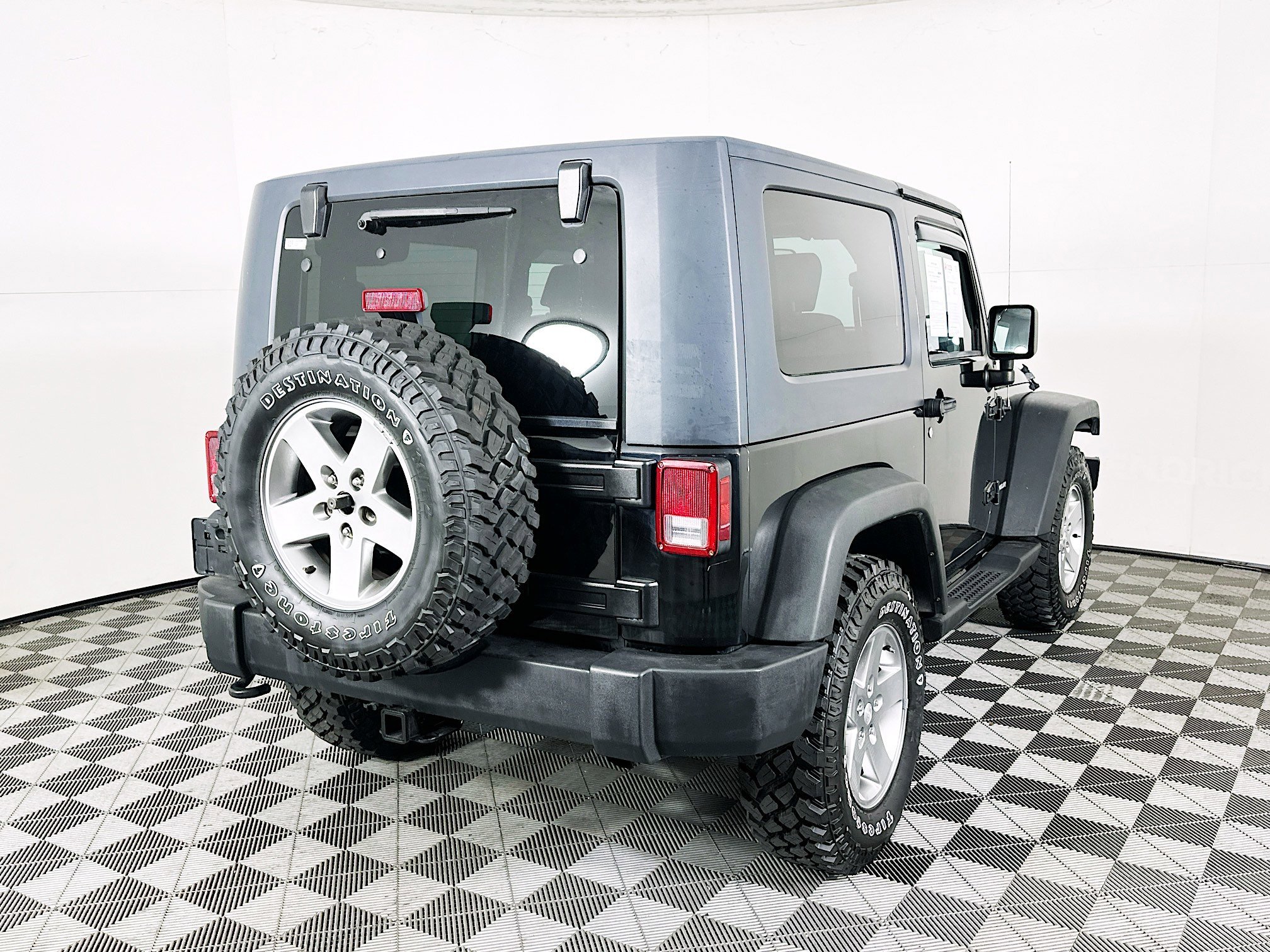 2010 Jeep Wrangler thumbnail 6