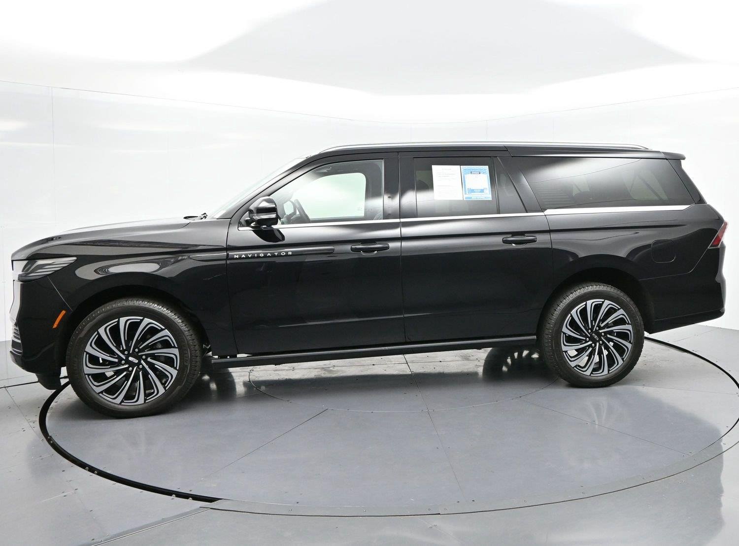 Used 2025 Black Lincoln Black Label image 4