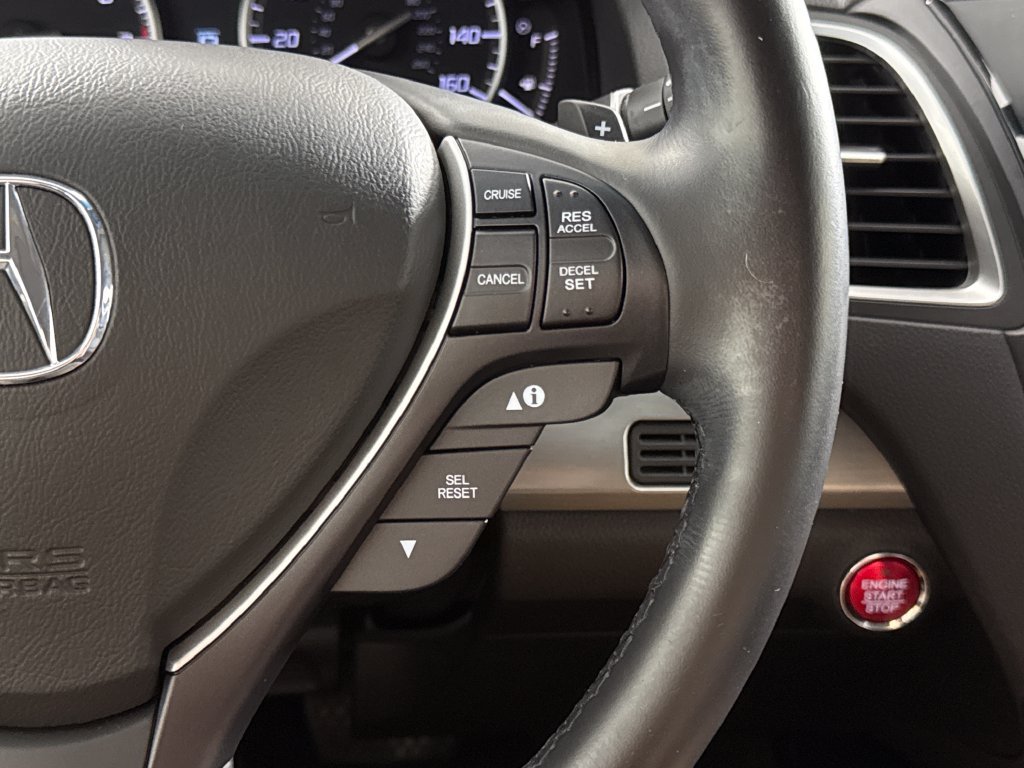 Used 2018  Acura Technology Package image 16