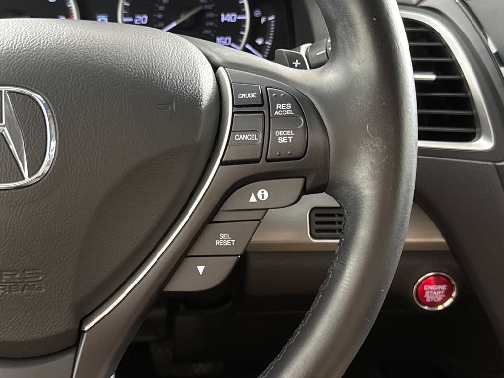 Used 2018  Acura Technology Package image 16