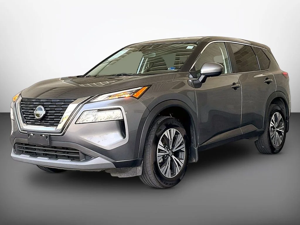 Used 2023 Gun Metallic Nissan SV image 3