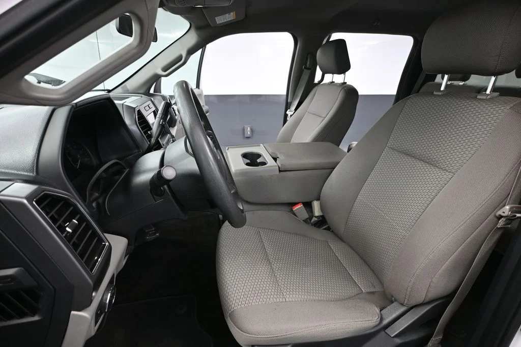 Used 2020 White Ford XLT image 22