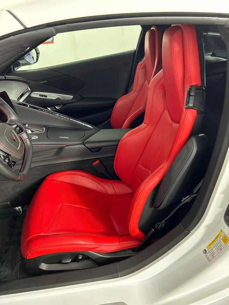 Used 2025 White Chevrolet Stingray image 13