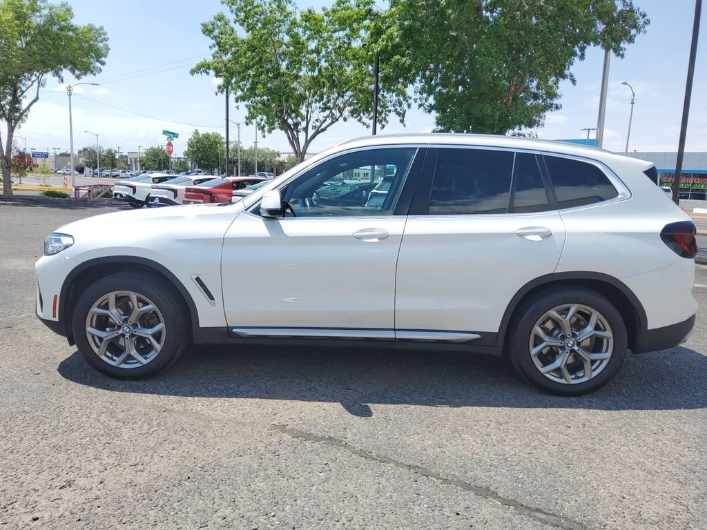 Used 2022 White BMW xDrive30i image 24