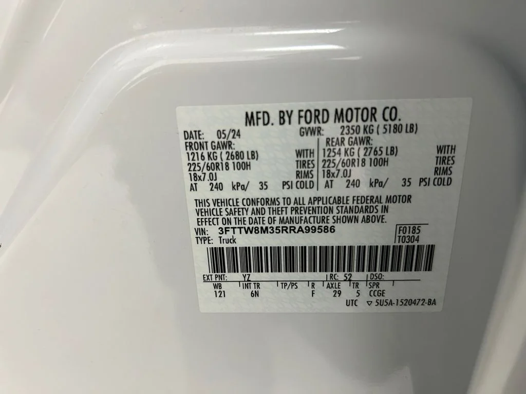 Used 2024 White Ford Lariat image 20