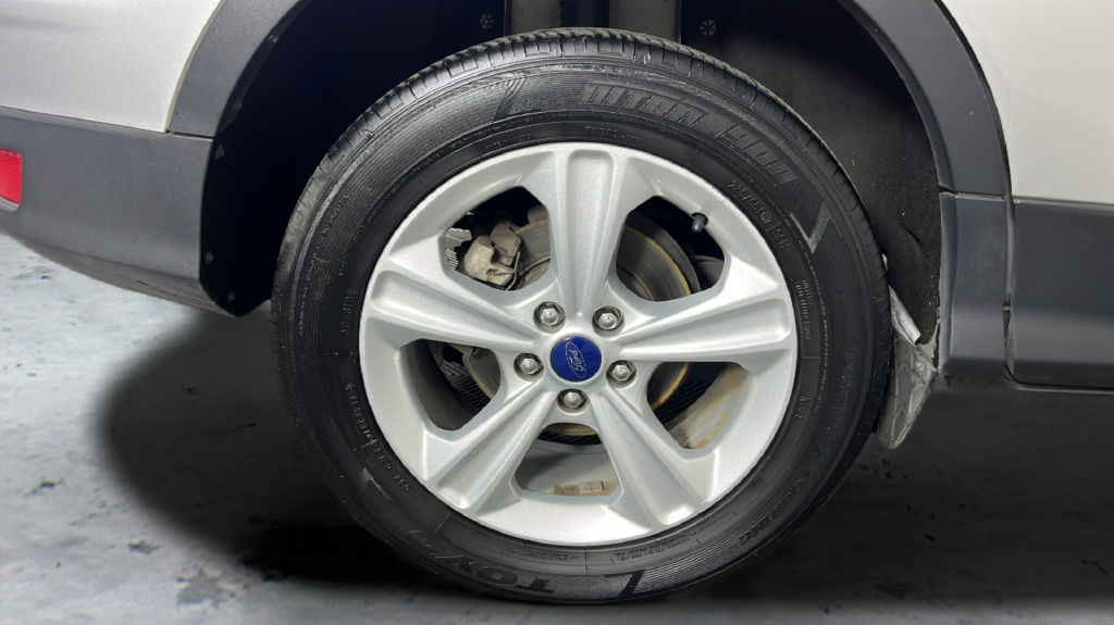 Used 2014 Ingot Silver Ford SE image 43